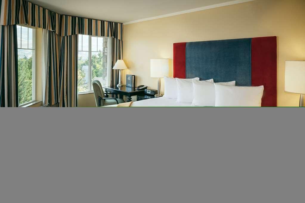 Plaza Inn & Suites At Ashland Creek Oda fotoğraf