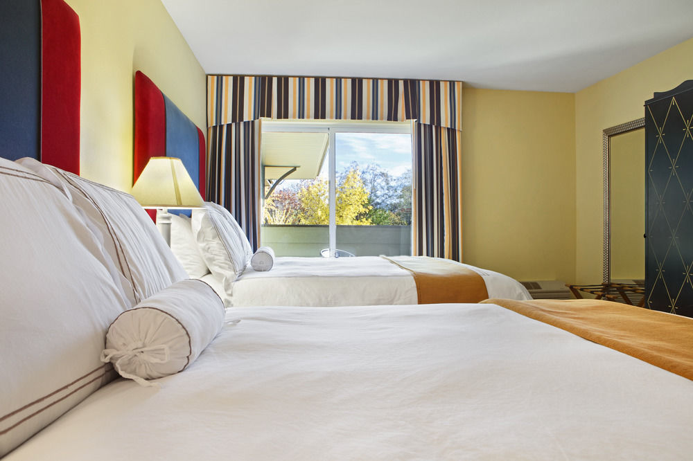 Plaza Inn & Suites At Ashland Creek Dış mekan fotoğraf