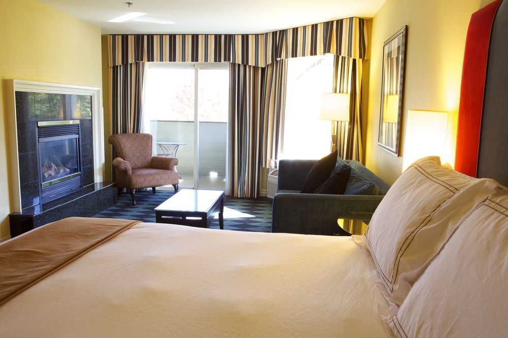 Plaza Inn & Suites At Ashland Creek Dış mekan fotoğraf